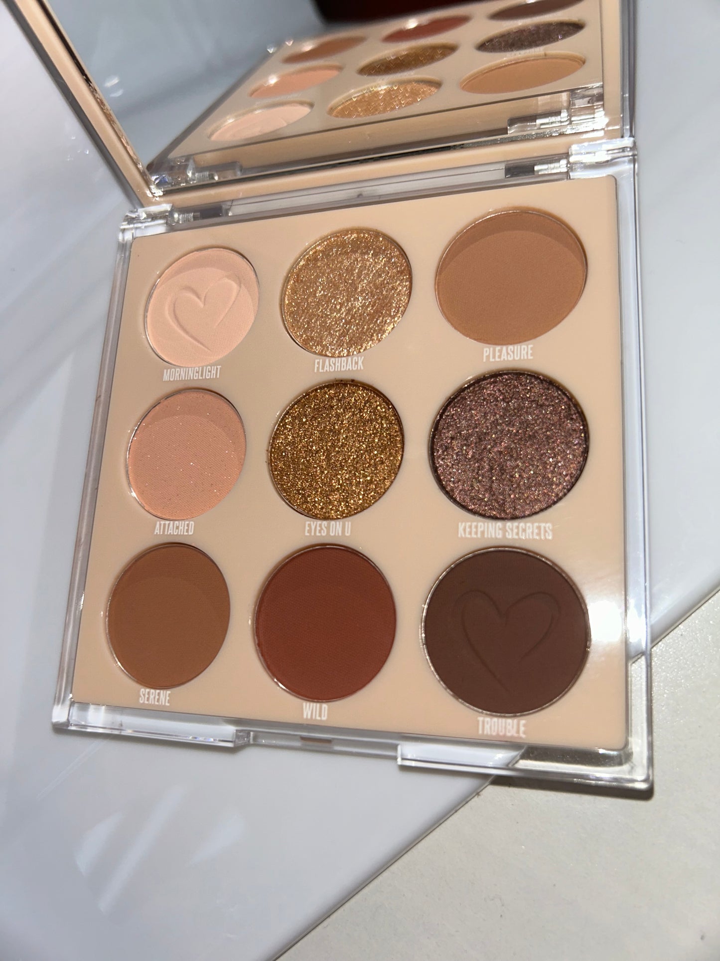 Nude X mini eyeshadow palette