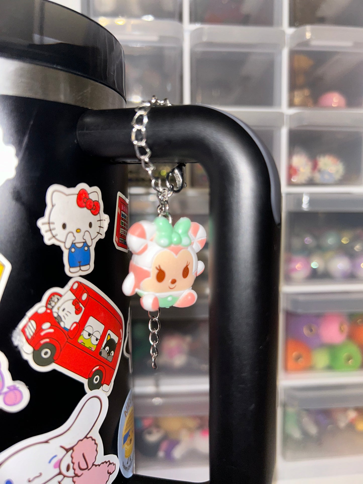 Minnie cup charm