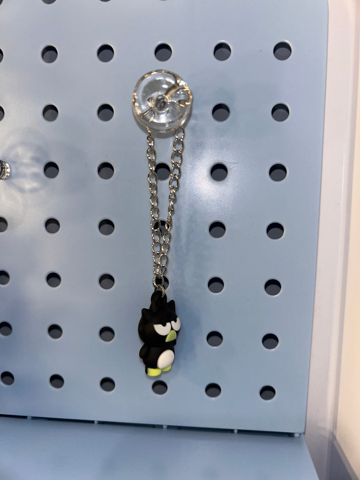 Bad-tz cup charm