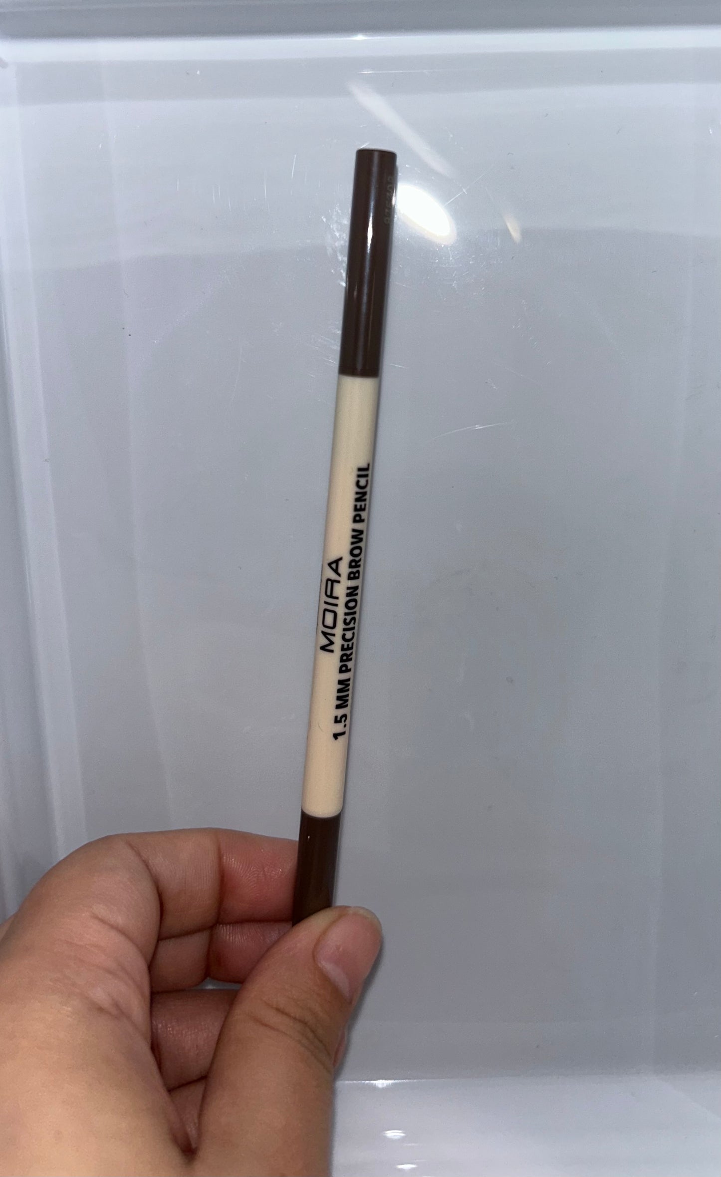03 Medium brown brow pencil