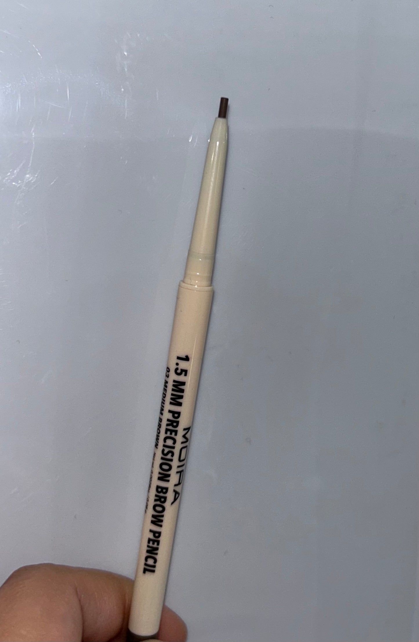 03 Medium brown brow pencil
