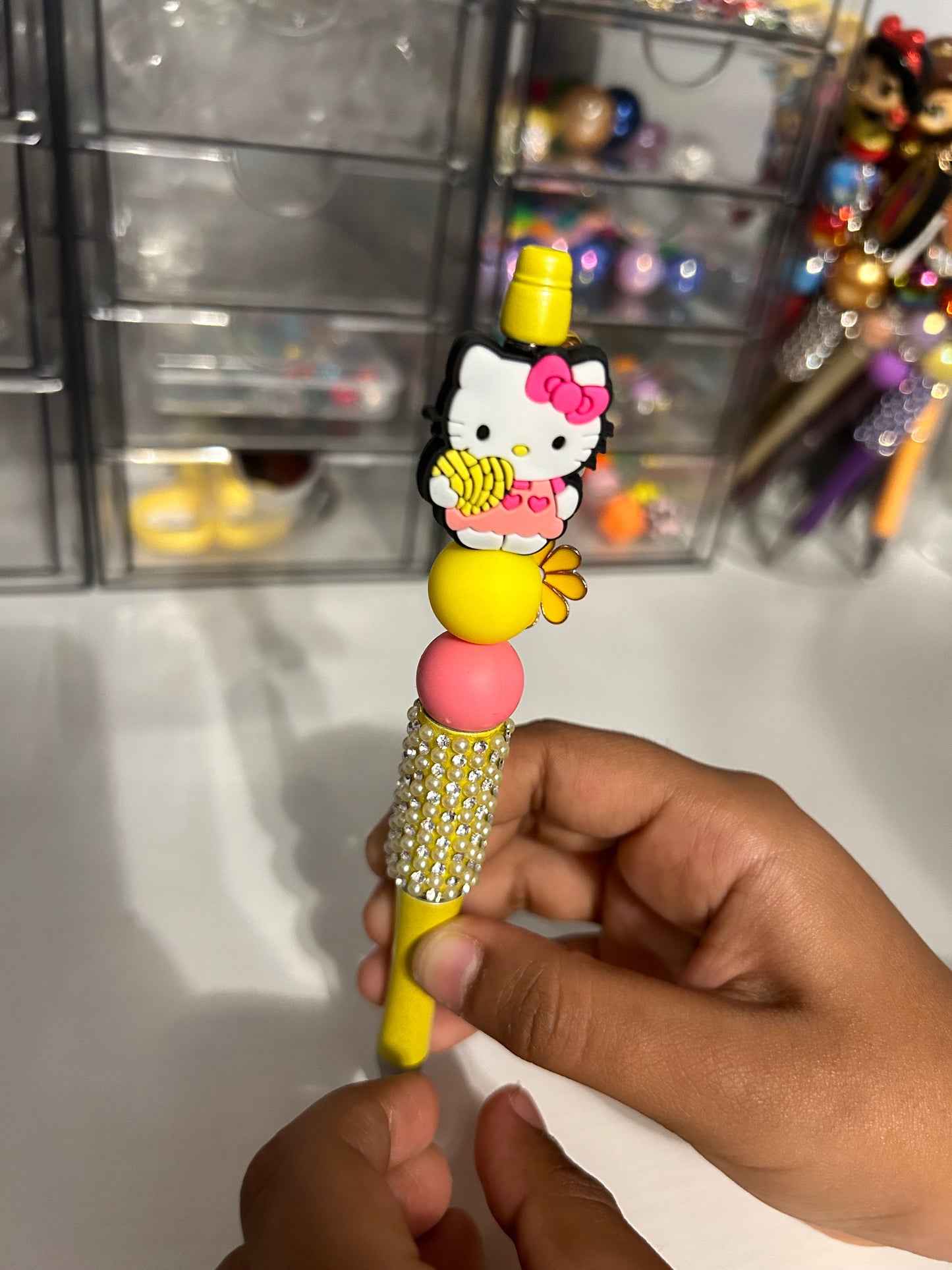 HK yellow pen