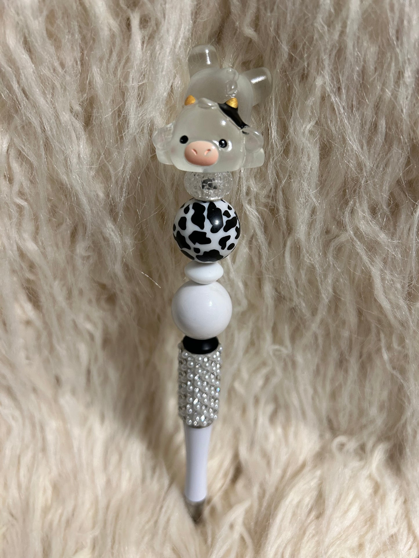 Hand stand cow pen