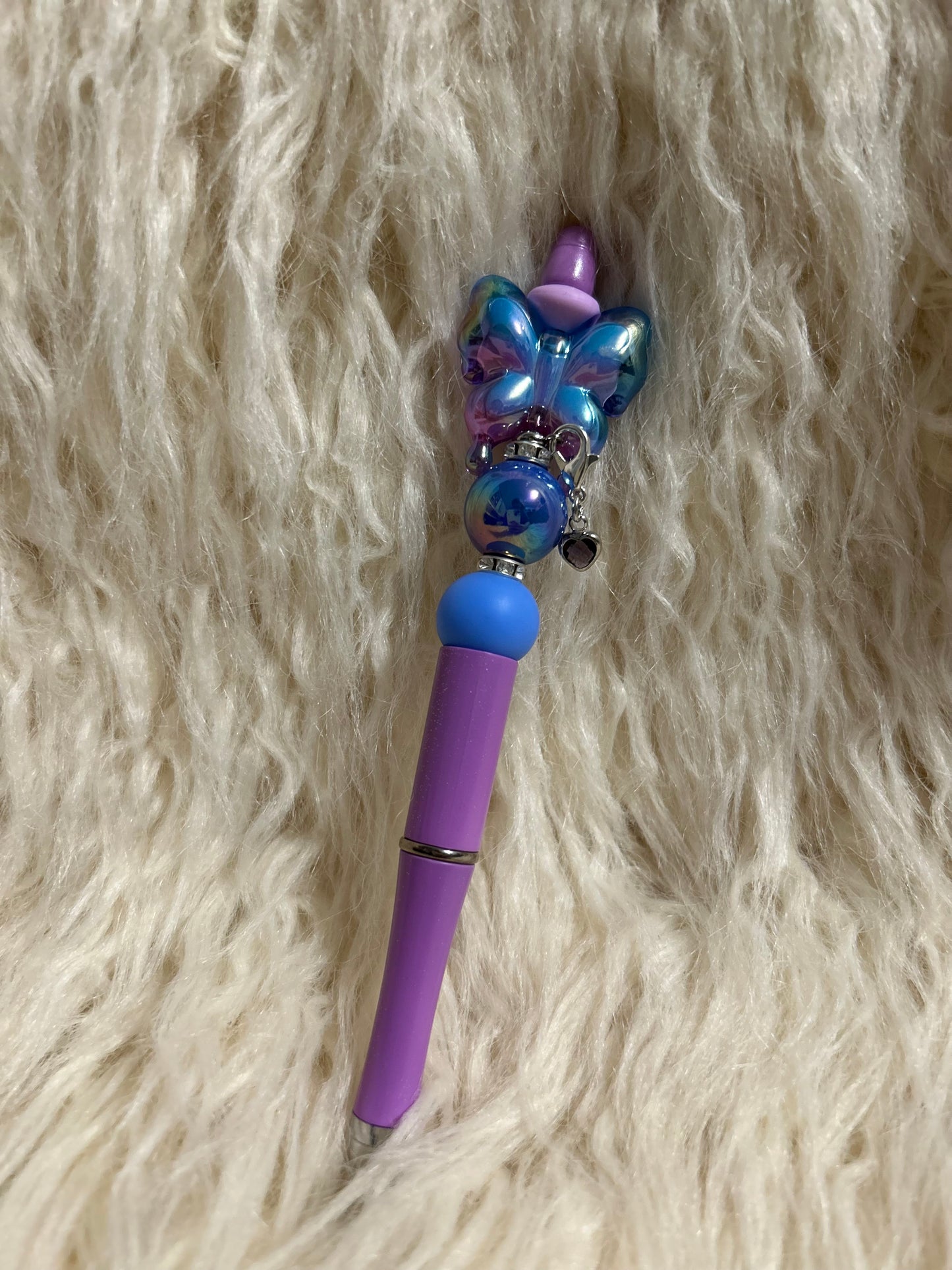 Butterly purple pen